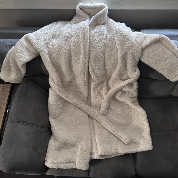 ULTA BEAUTY COLLECTION LONG ROBE - Picture 3 of 5